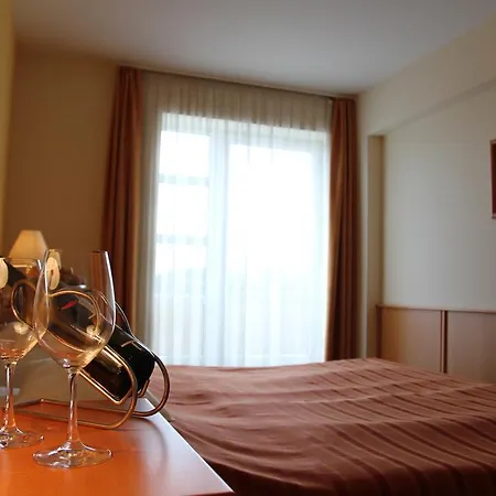 Szent Janos Hotel 3*