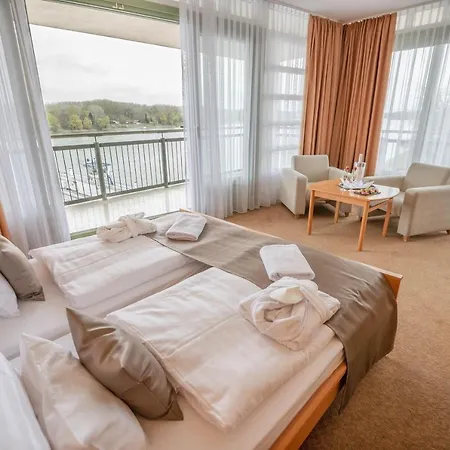 Szent Janos Hotel 3*