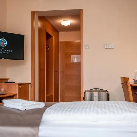 Szent Janos Hotel 3*