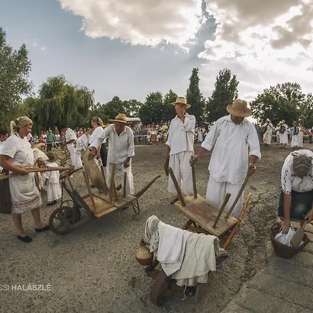 Szent Janos 3* Мохач