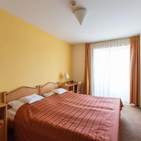 Szent Janos Hotel 3*